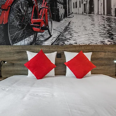 Velotel Hotel