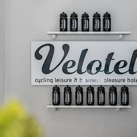 Velotel Brujas